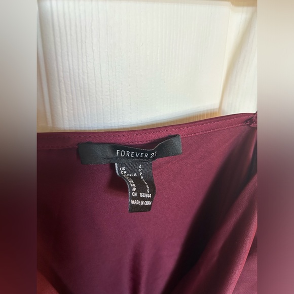 Forever 21 maroon button accent midi dress - Picture 3 of 4